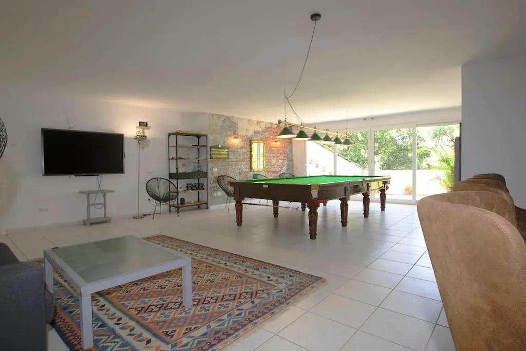 R35 Spacious Private Villa&Pool Marbella Spain