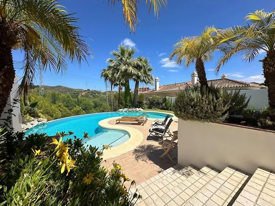 R35 Spacious Private Villa&Pool Marbella