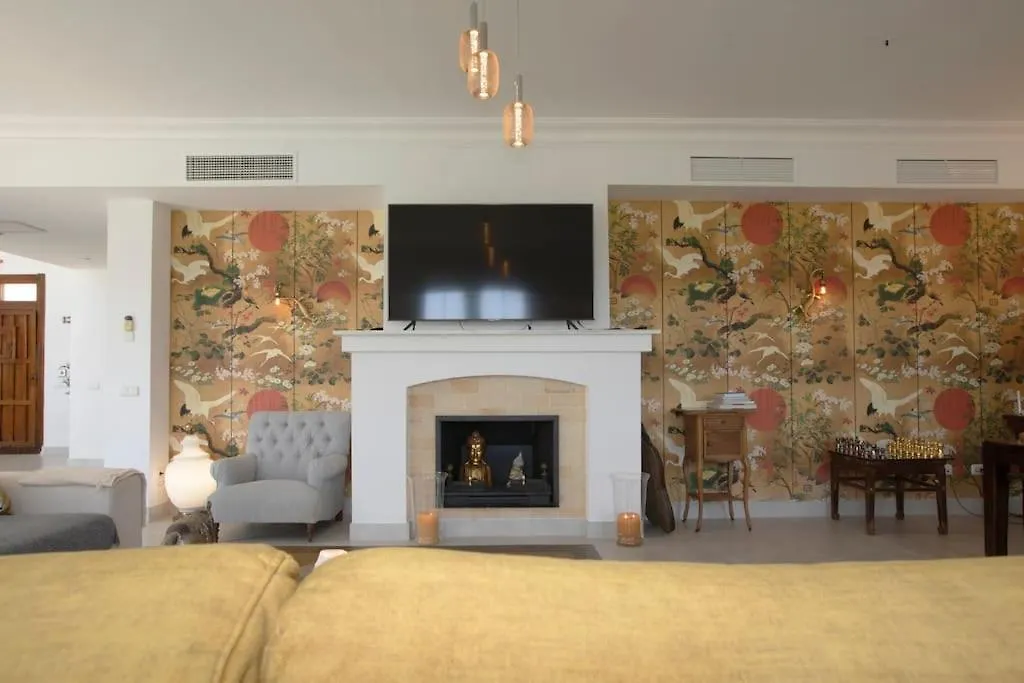 R35 Spacious Private Villa&Pool Marbella 0*,