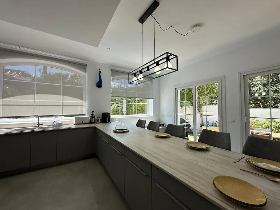 R35 Spacious Private Villa&Pool Marbella