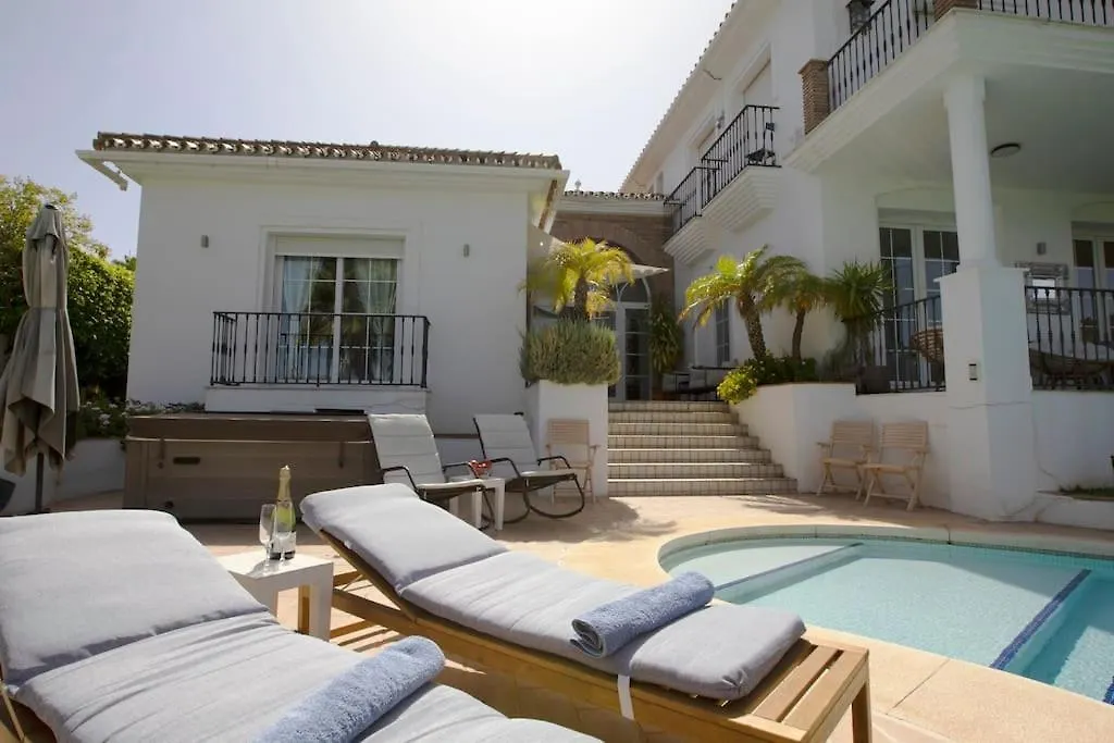 R35 Spacious Private Villa&Pool Marbella