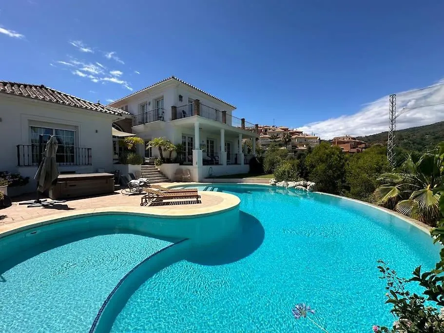 R35 Spacious Private Villa&Pool Marbella